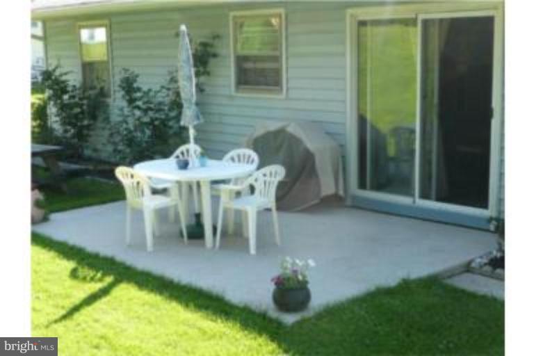 27 Sullivan Road Westminster, MD 21157 - Photo 5 of 12 Patio