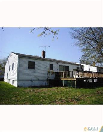58 Jeffery Road Colonia, NJ 07067 - Photo 3 of 9 Gallery Image 3
