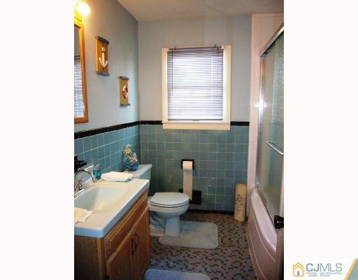 58 Jeffery Road Colonia, NJ 07067 - Photo 9 of 9 Gallery Image 9