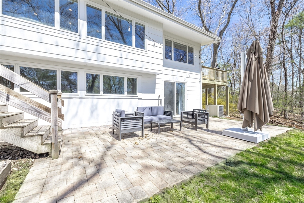 7 Clover Lane Natick, MA 01760 - Photo 33 of 41