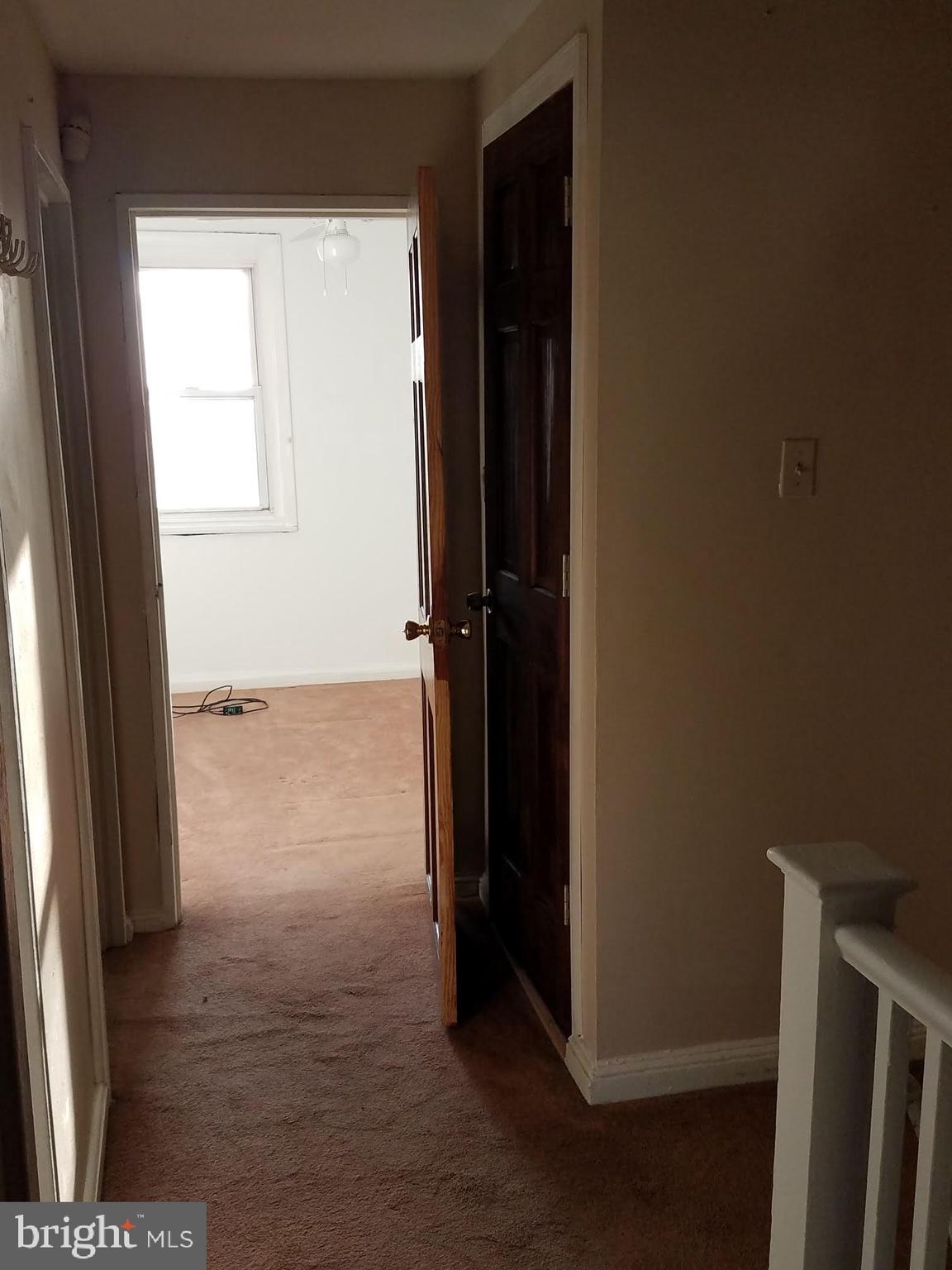 242 Rocklyn Road Upper Darby, PA 19082 - Photo 6 of 27