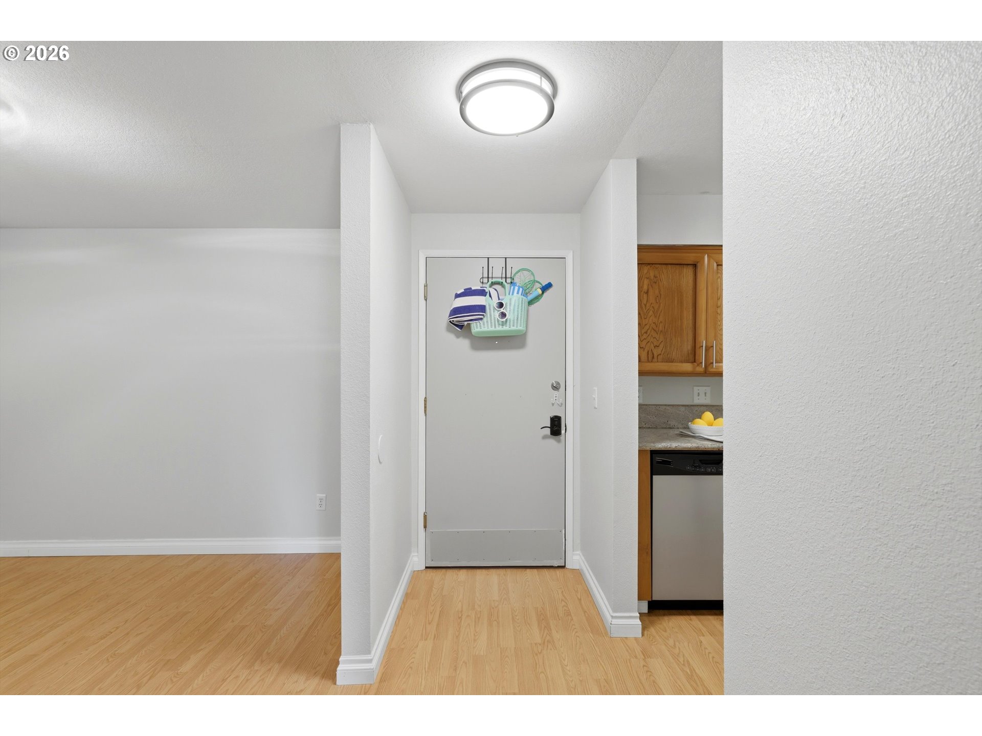 8720 Southwest Tualatin Road, Unit 303 Tualatin, OR 97062 - Photo 8 of 30