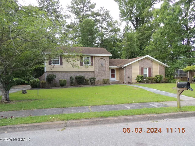 $1,700 | 102 Epworth Drive, Jacksonville, NC 28546