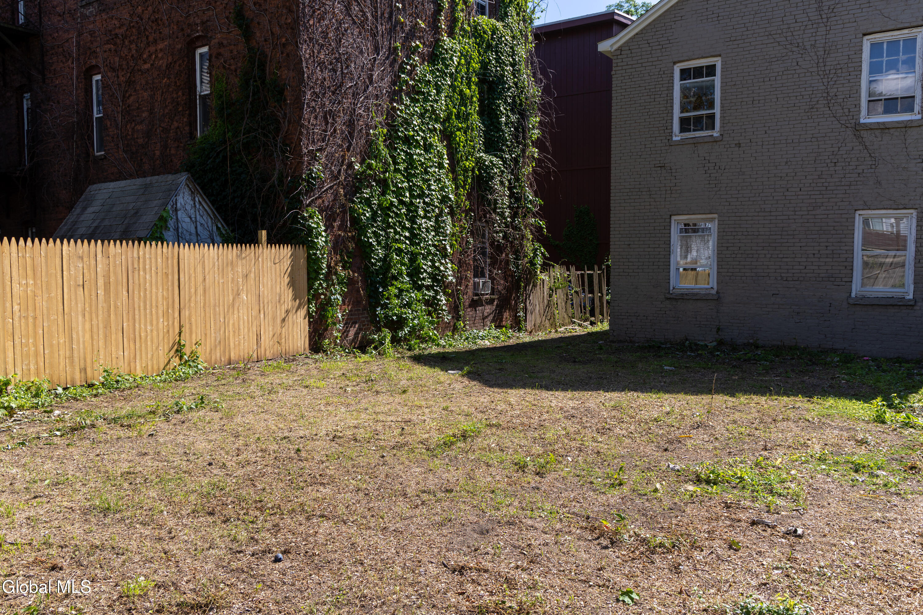 11 Jefferson Street, Unit 2B Schenectady, NY 12305 - Photo 15 of 15 EXTERIOR