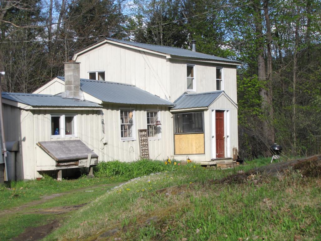 190 Depot Road Newfane, VT 05362 - Photo 2 of 15