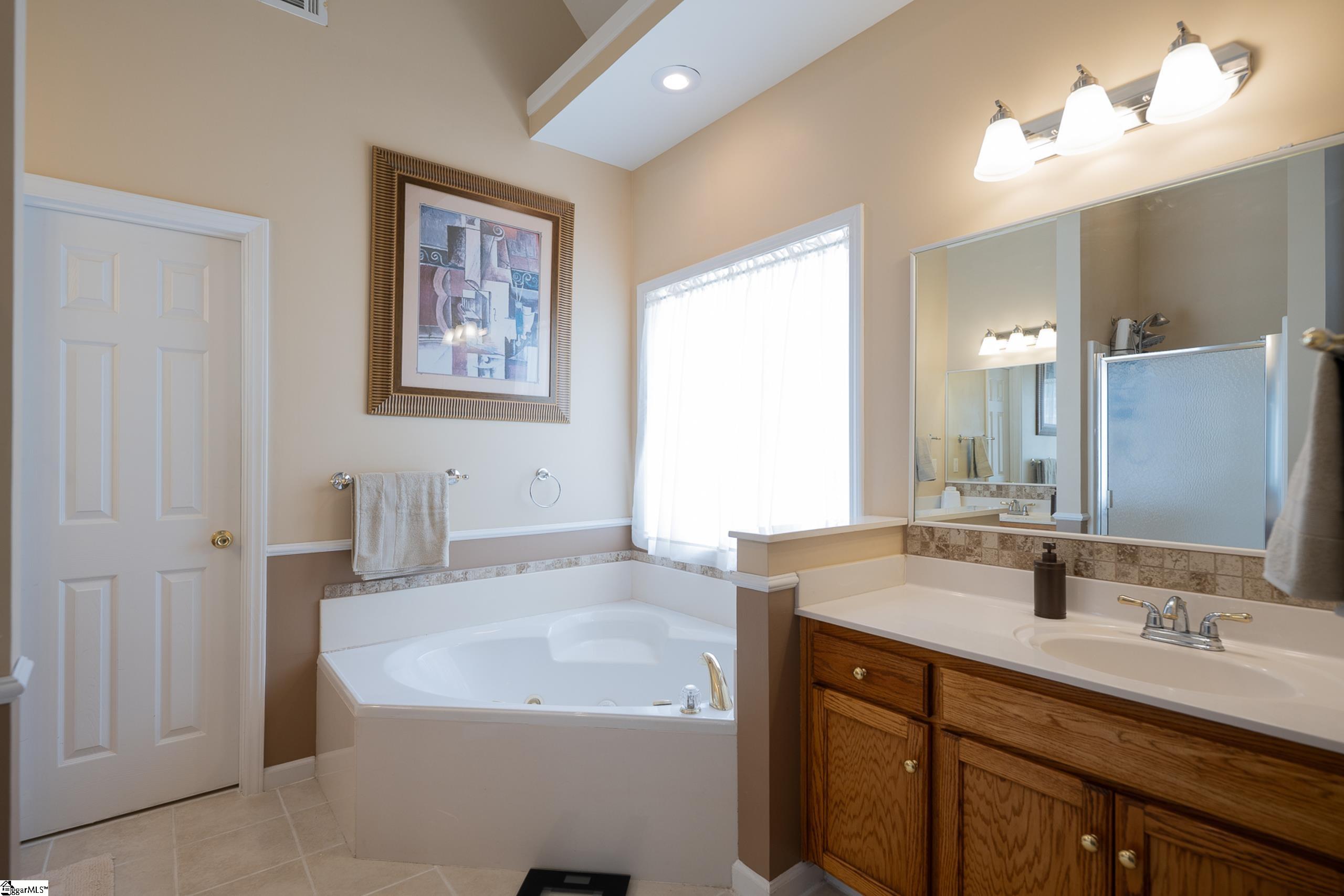 103 Graclan Court Simpsonville, SC 29680 - Photo 19 of 39