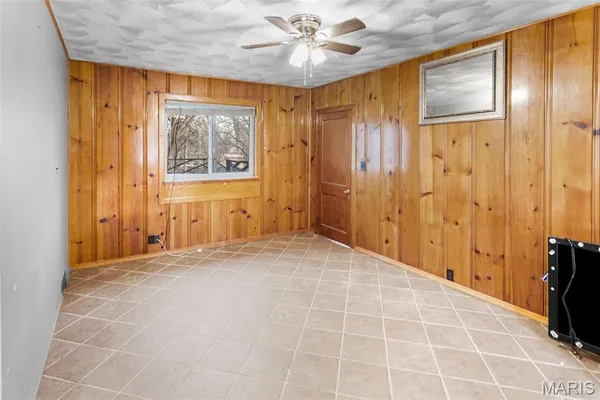 $114,900 | 305 Vineyard Street, Hardin, IL 62047