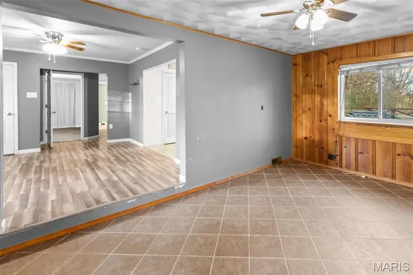 $114,900 | 305 Vineyard Street, Hardin, IL 62047