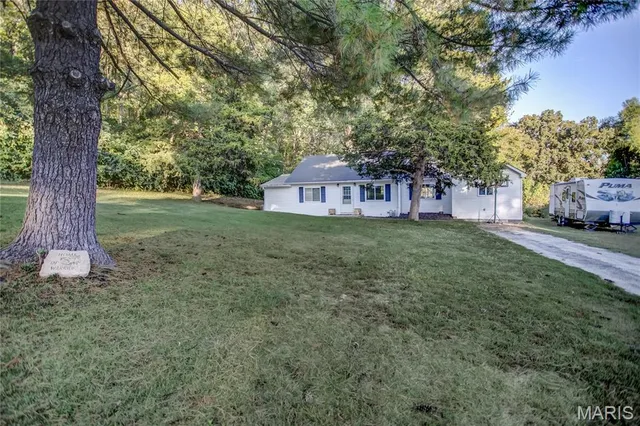 $130,000 | 305 Vineyard Street, Hardin, IL 62047