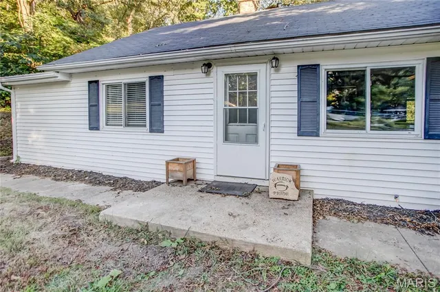 $130,000 | 305 Vineyard Street, Hardin, IL 62047