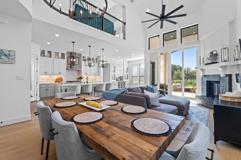 $999,450 | 668 Two Creeks Lane, Austin, TX 78737