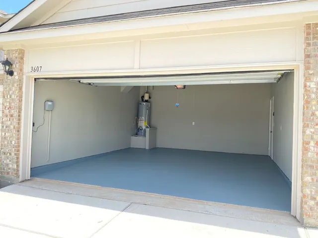 $2,095 | 3607 Conyers Lane, Austin, TX 78725