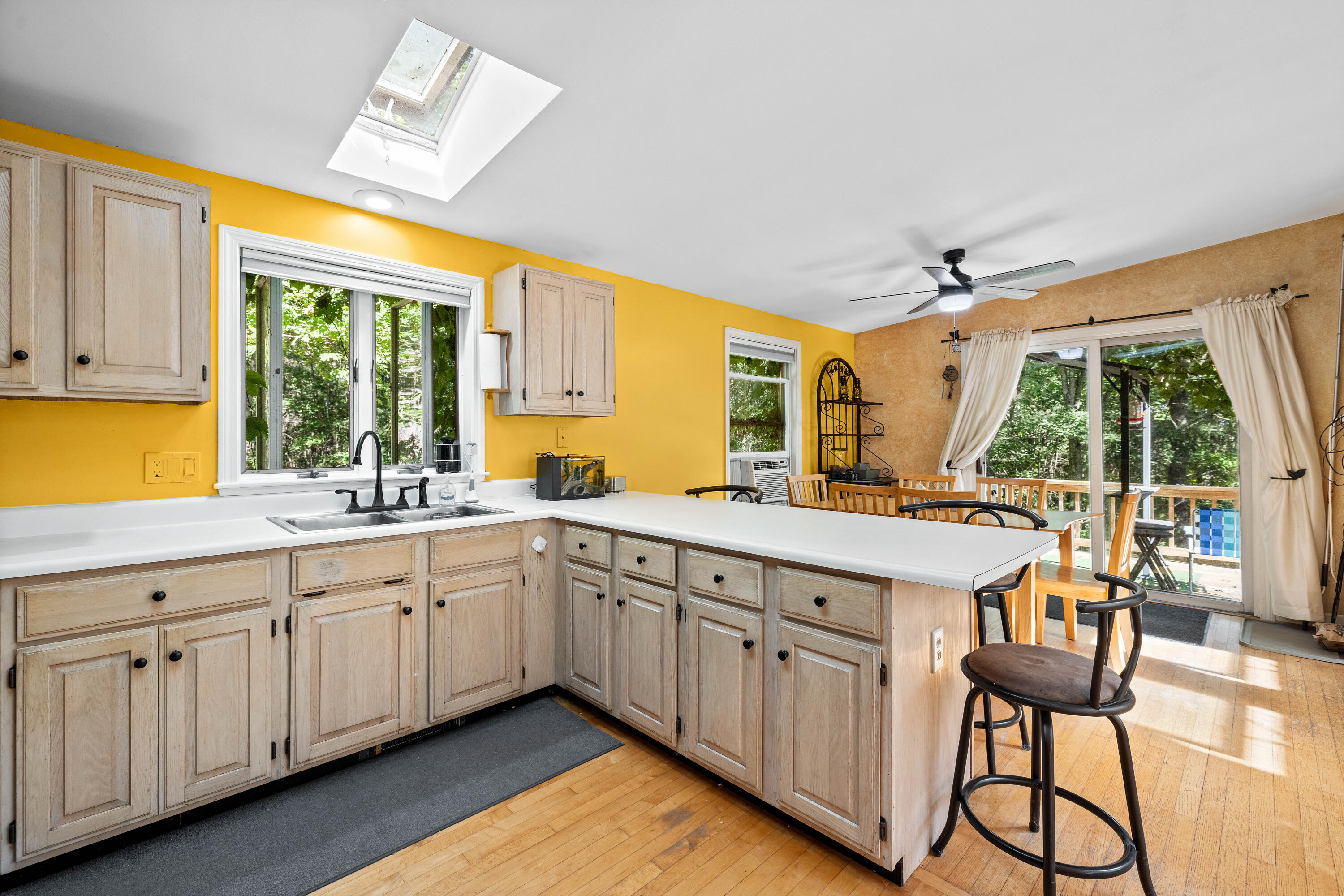 2 Walker Heights Kennebunk, ME 04043 - Photo 13 of 44 3G0A0925