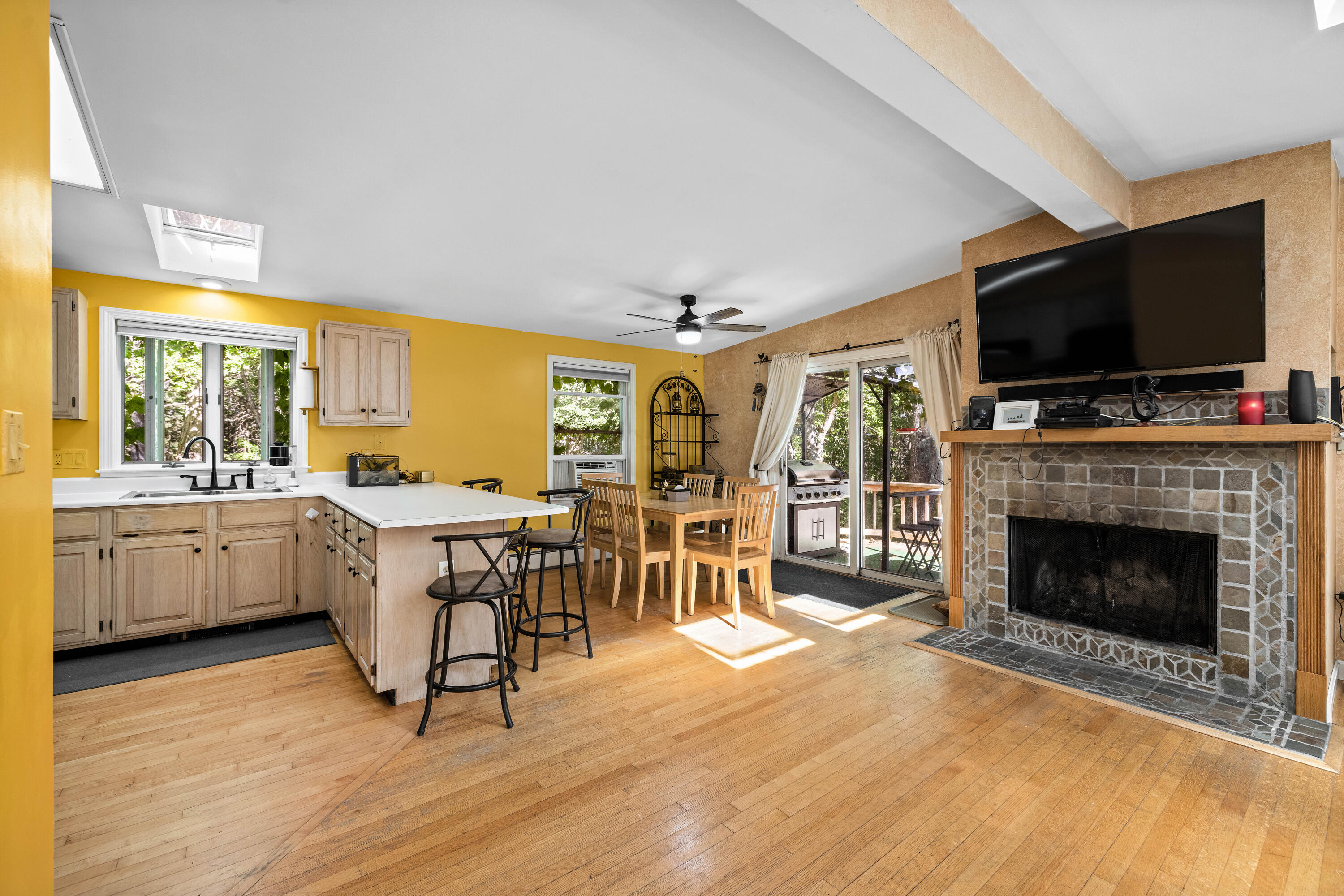 2 Walker Heights Kennebunk, ME 04043 - Photo 15 of 44 3G0A0958