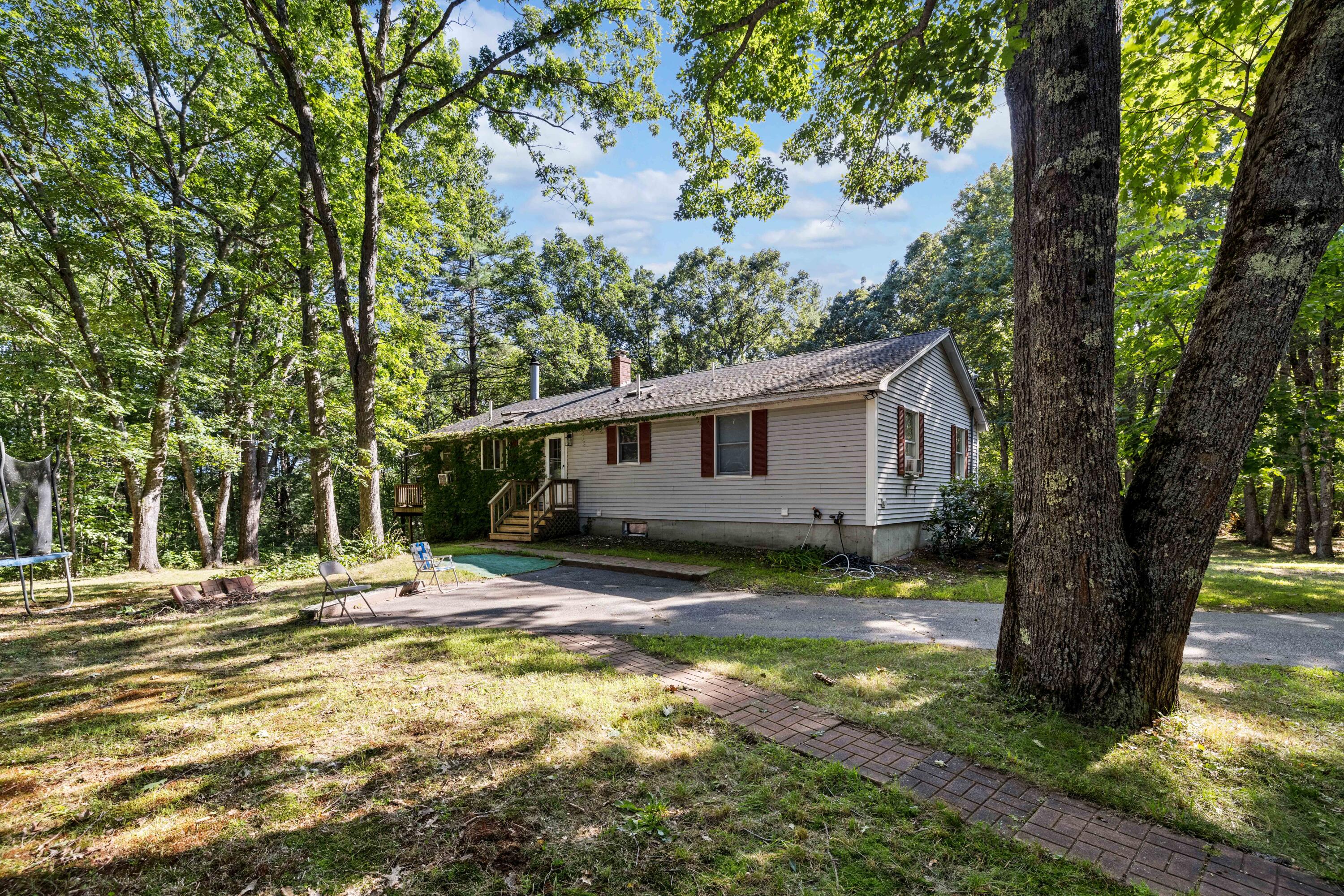 2 Walker Heights Kennebunk, ME 04043 - Photo 3 of 44 3G0A1067