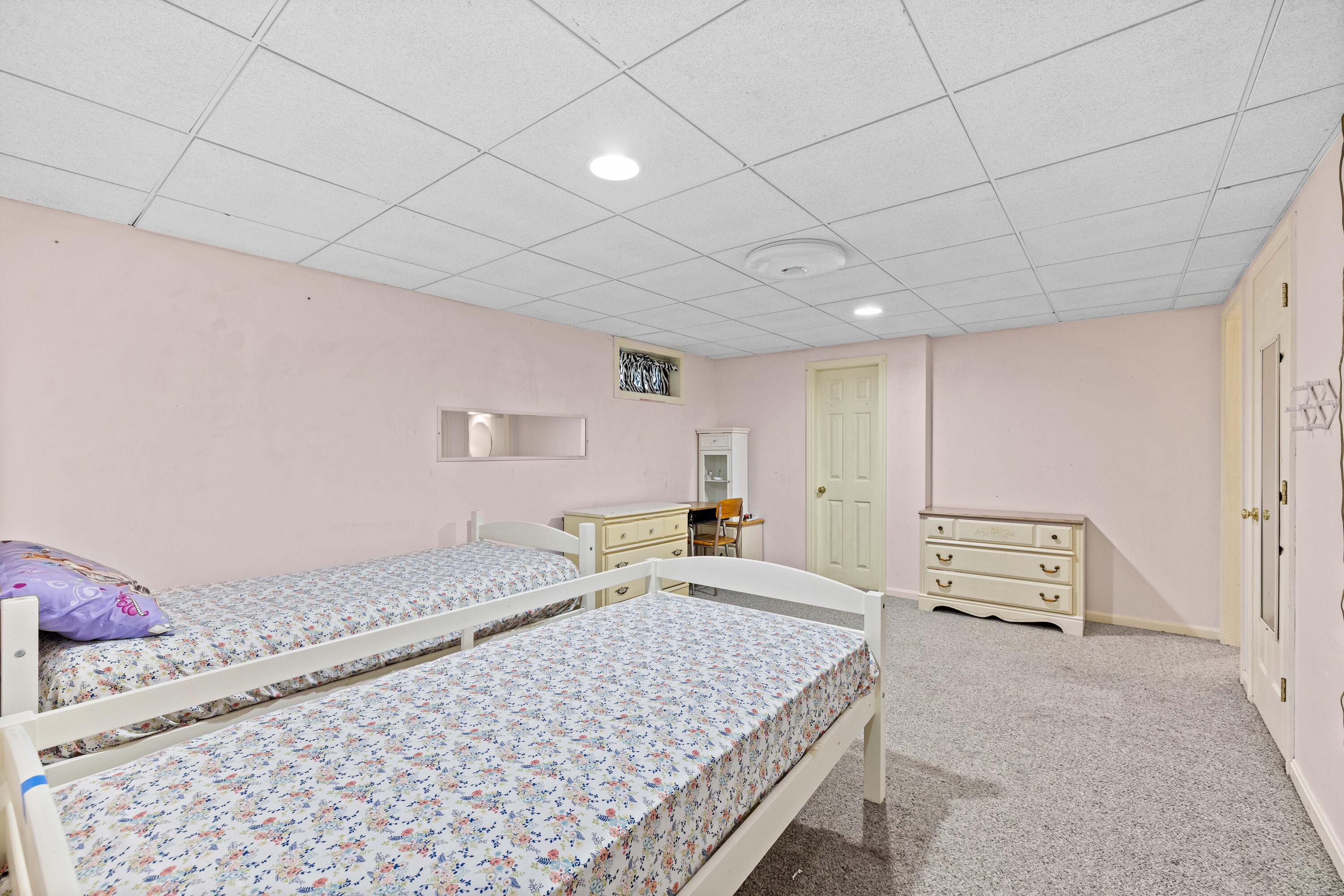 2 Walker Heights Kennebunk, ME 04043 - Photo 36 of 44 3G0A1006