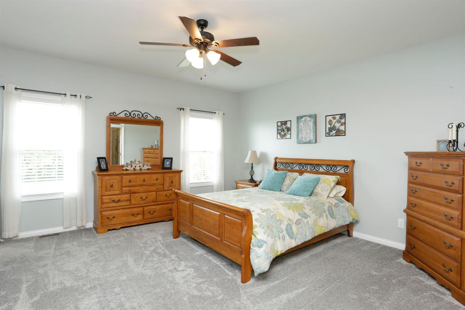 965 Nield Road Danville, KY 40422 - Photo 13 of 47 Large master bedroom