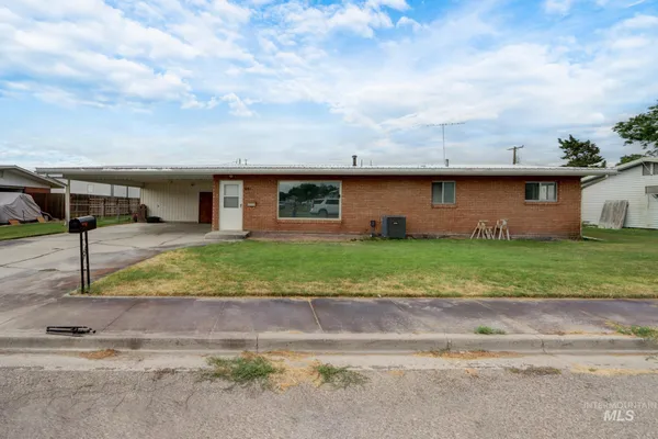 $345,000 | 801 Thompson Avenue, Nyssa, OR 97913