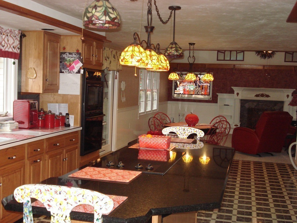 14 Massasoit Way Mendon, MA 01756 - Photo 4 of 24 Gallery Image 4