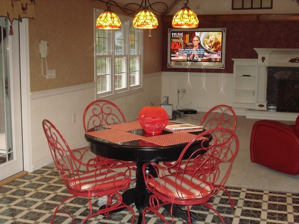 14 Massasoit Way Mendon, MA 01756 - Photo 6 of 24 Gallery Image 6