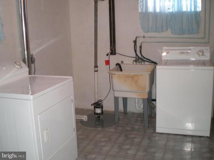 1947 Searles Road Dundalk, MD 21222 - Photo 11 of 16 Laundry Area 1