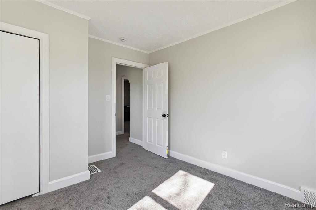 23010 Waltz Road New Boston, MI 48164 - Photo 26 of 80