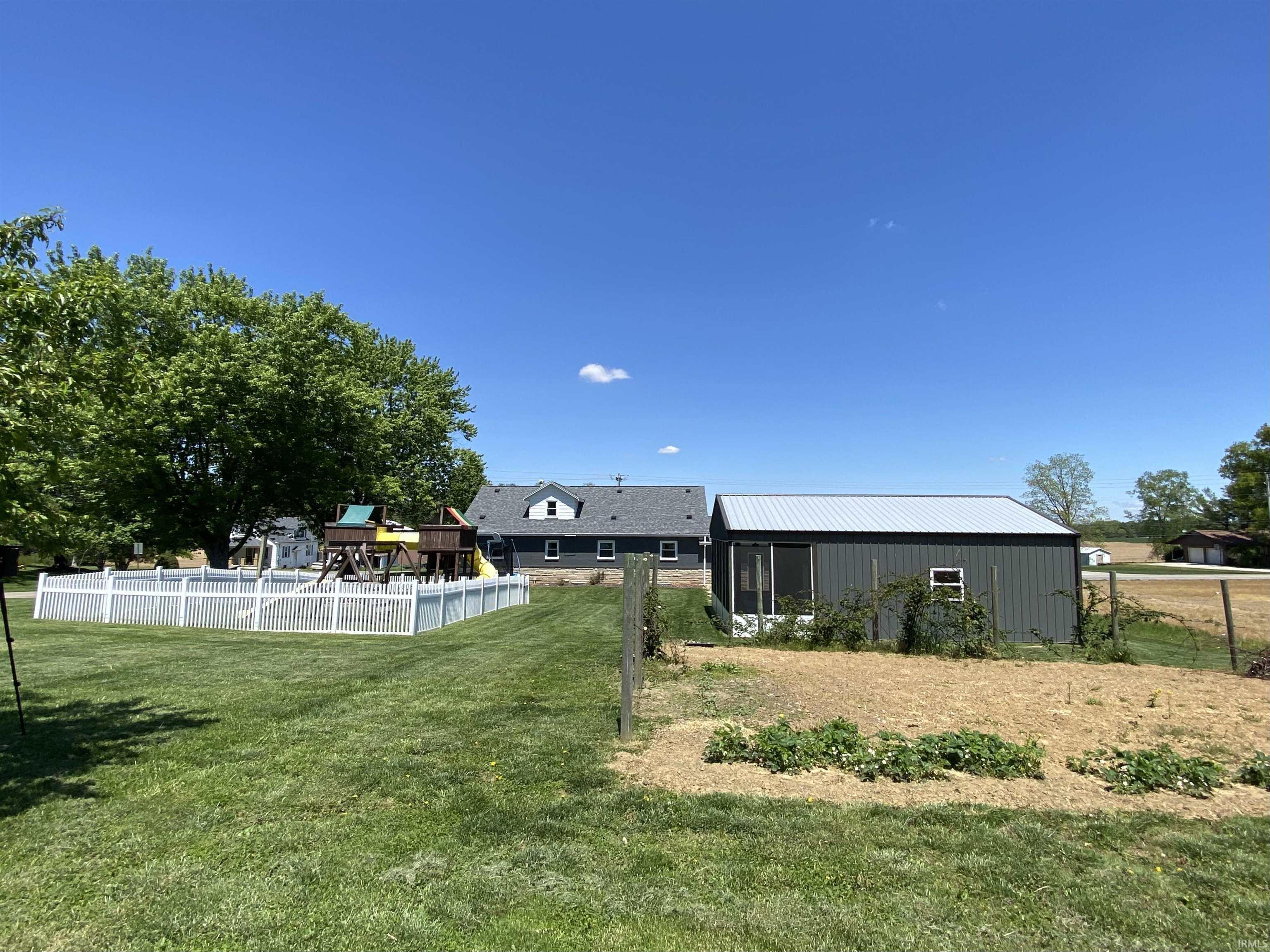 2383 West Division Road Jasper, IN 47546 - Photo 33 of 36 Gallery Image 33