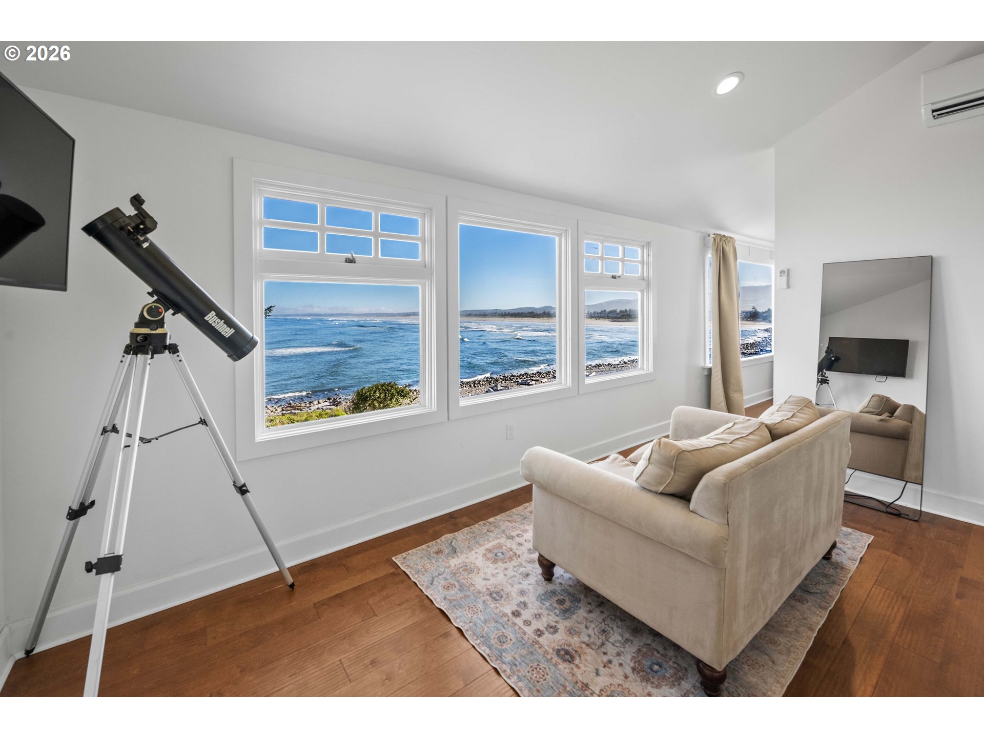 3232 Sunset Boulevard Seaside, OR 97138 - Photo 14 of 48 a living room with furniture and a window