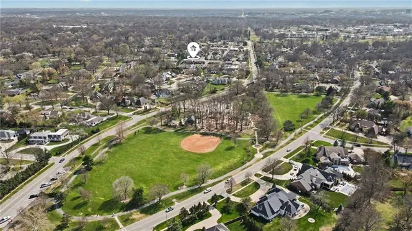 $679,950 | 4530 West 90th Street, Prairie Village, KS 66207