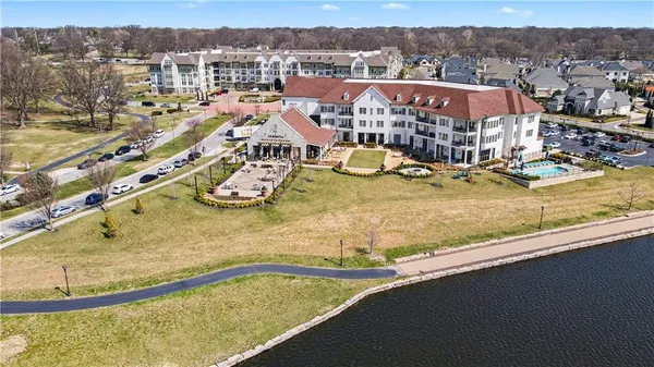 $679,950 | 4530 West 90th Street, Prairie Village, KS 66207