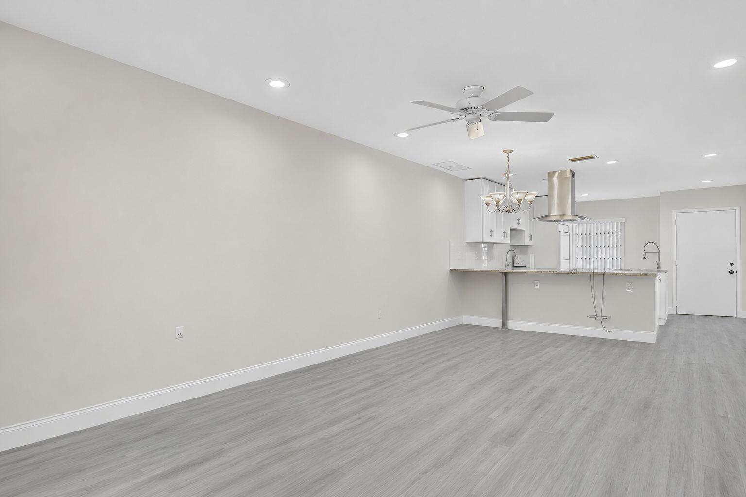 20846 Vinesta Circle Boca Raton, FL 33433 - Photo 12 of 36 24-web-or-mls-20846 (8)