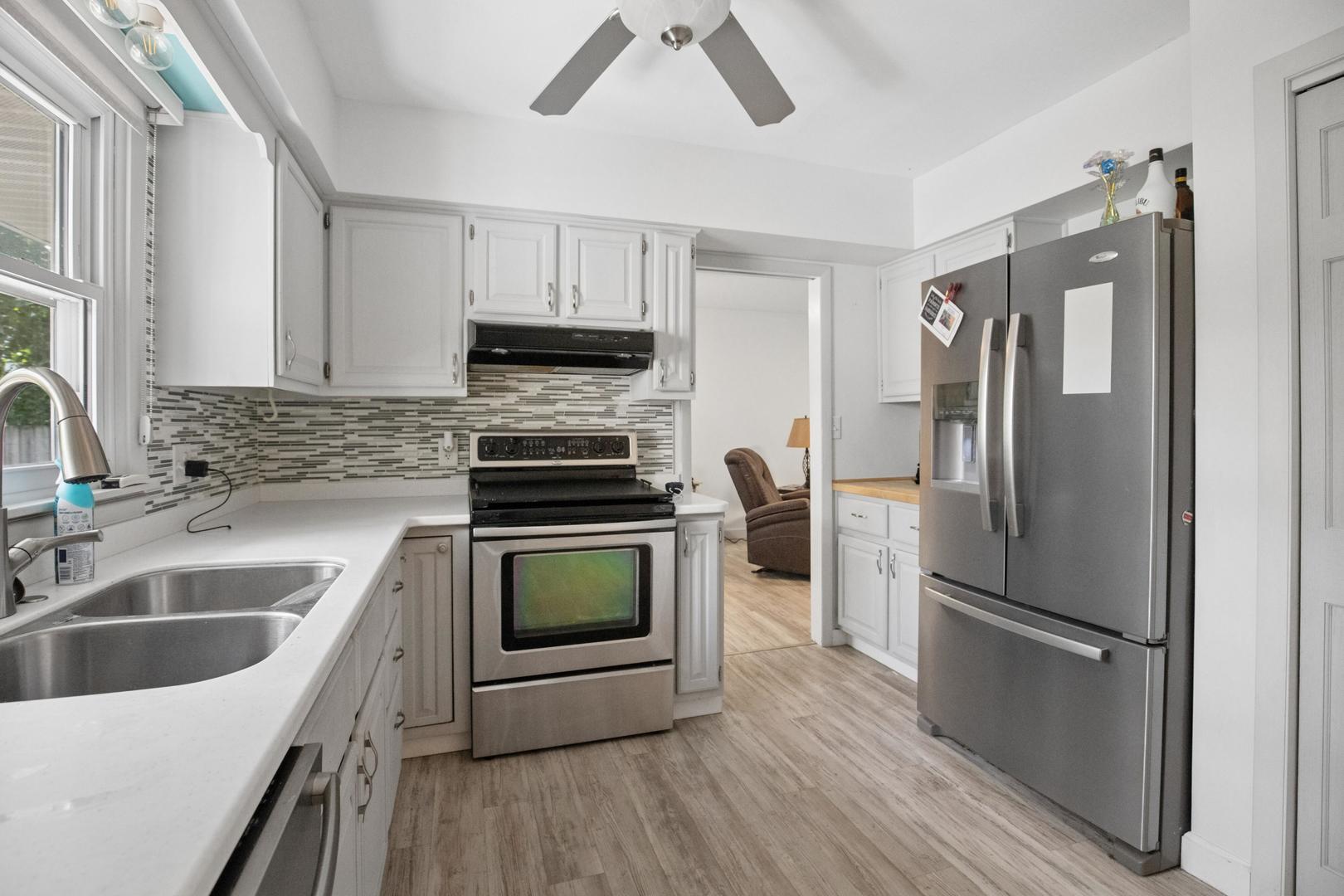 26 Skyview Drive Springfield, IL 62702 - Photo 10 of 25