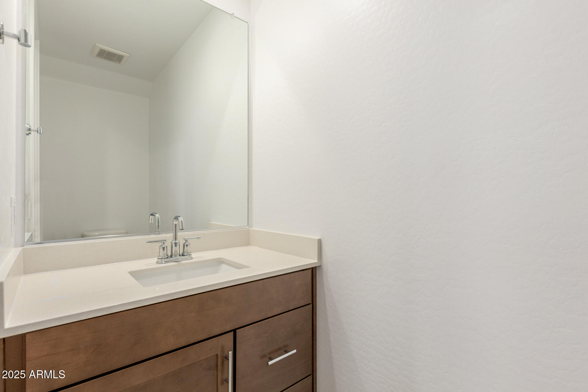 3312 South Lotus Mesa, AZ 85212 - Photo 11 of 39 24 Lotus