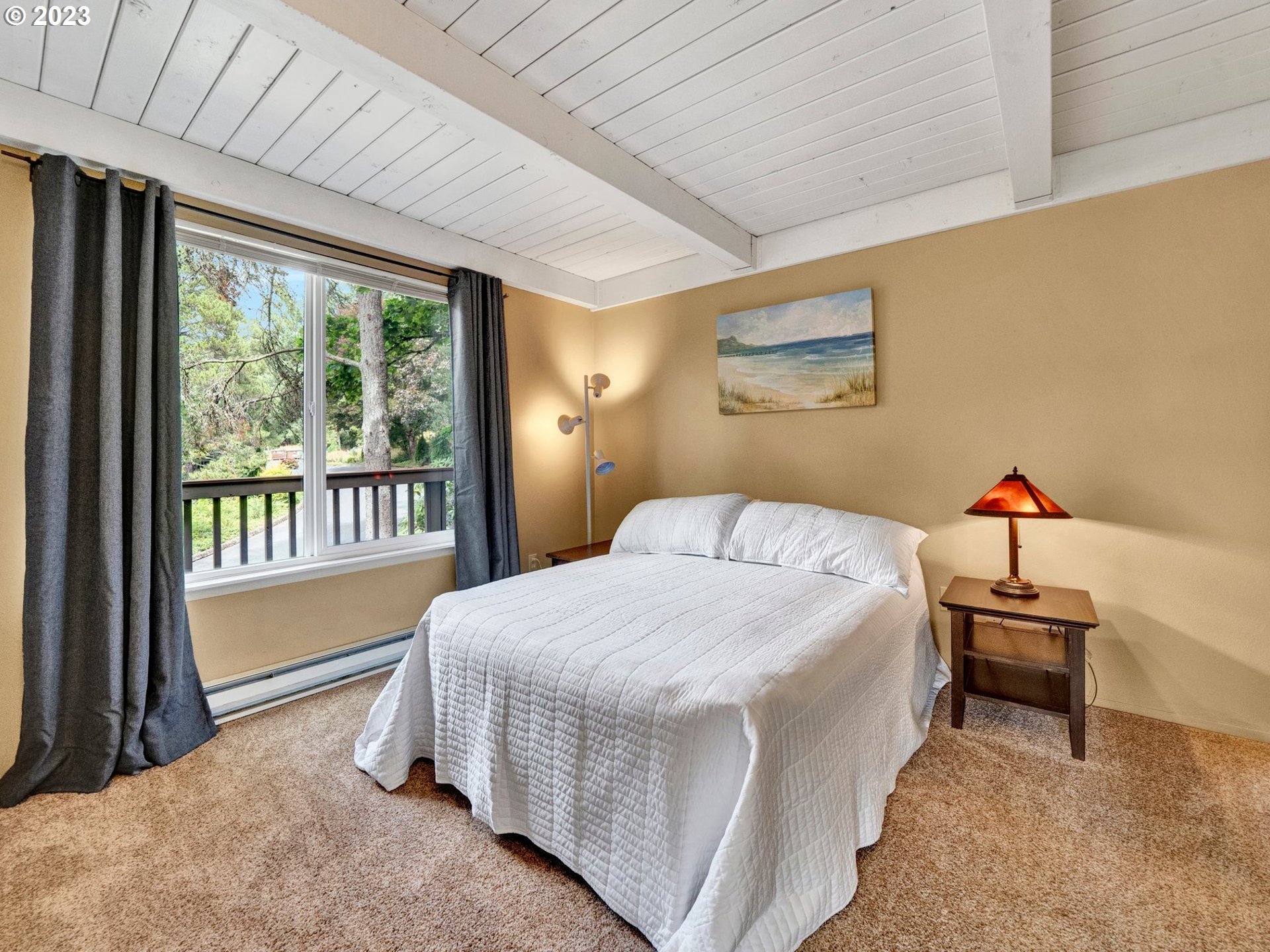 7520 Southwest Barnes Road, Unit A Portland, OR 97225 - Photo 4 of 38 Gallery Image 4