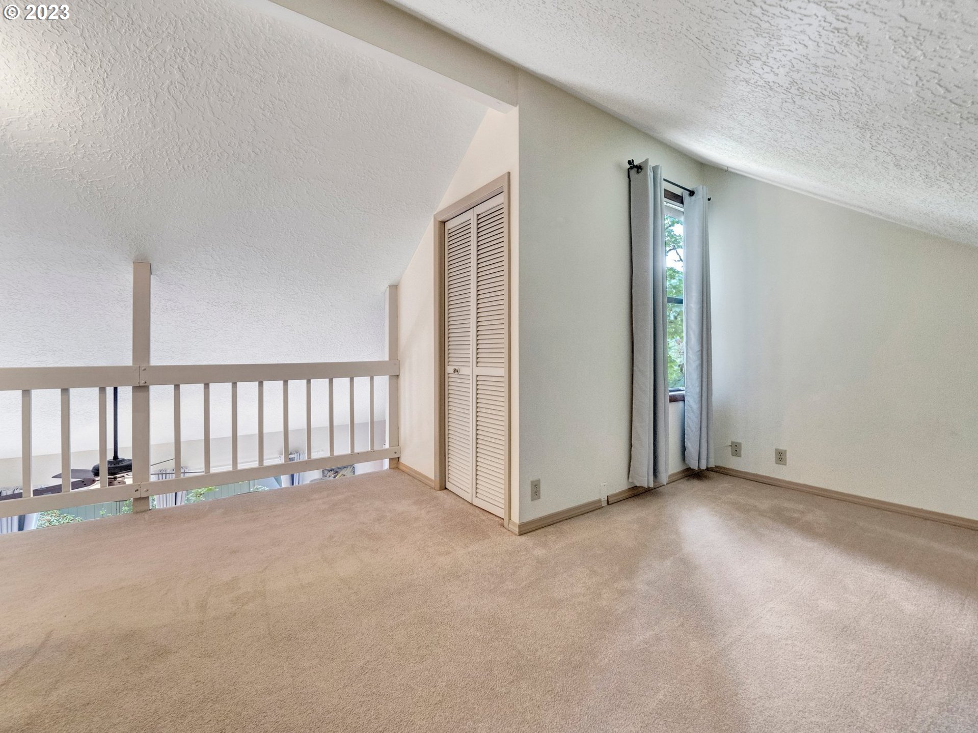 7520 Southwest Barnes Road, Unit A Portland, OR 97225 - Photo 5 of 38 Gallery Image 5