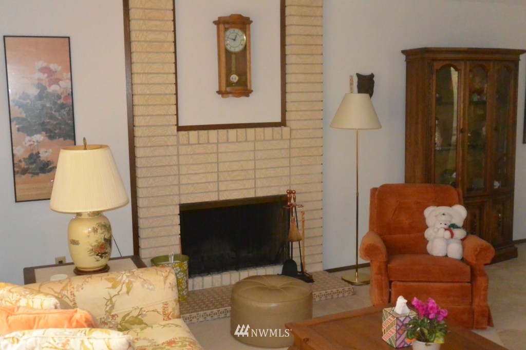 22120 7th Place West Bothell, WA 98021 - Photo 2 of 13