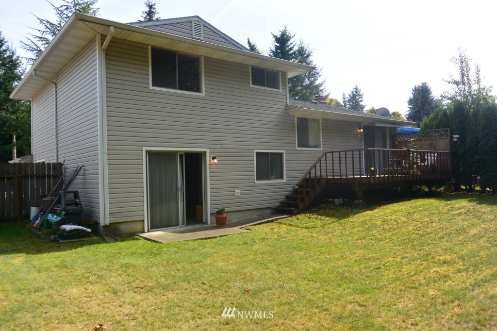22120 7th Place West Bothell, WA 98021 - Photo 11 of 13