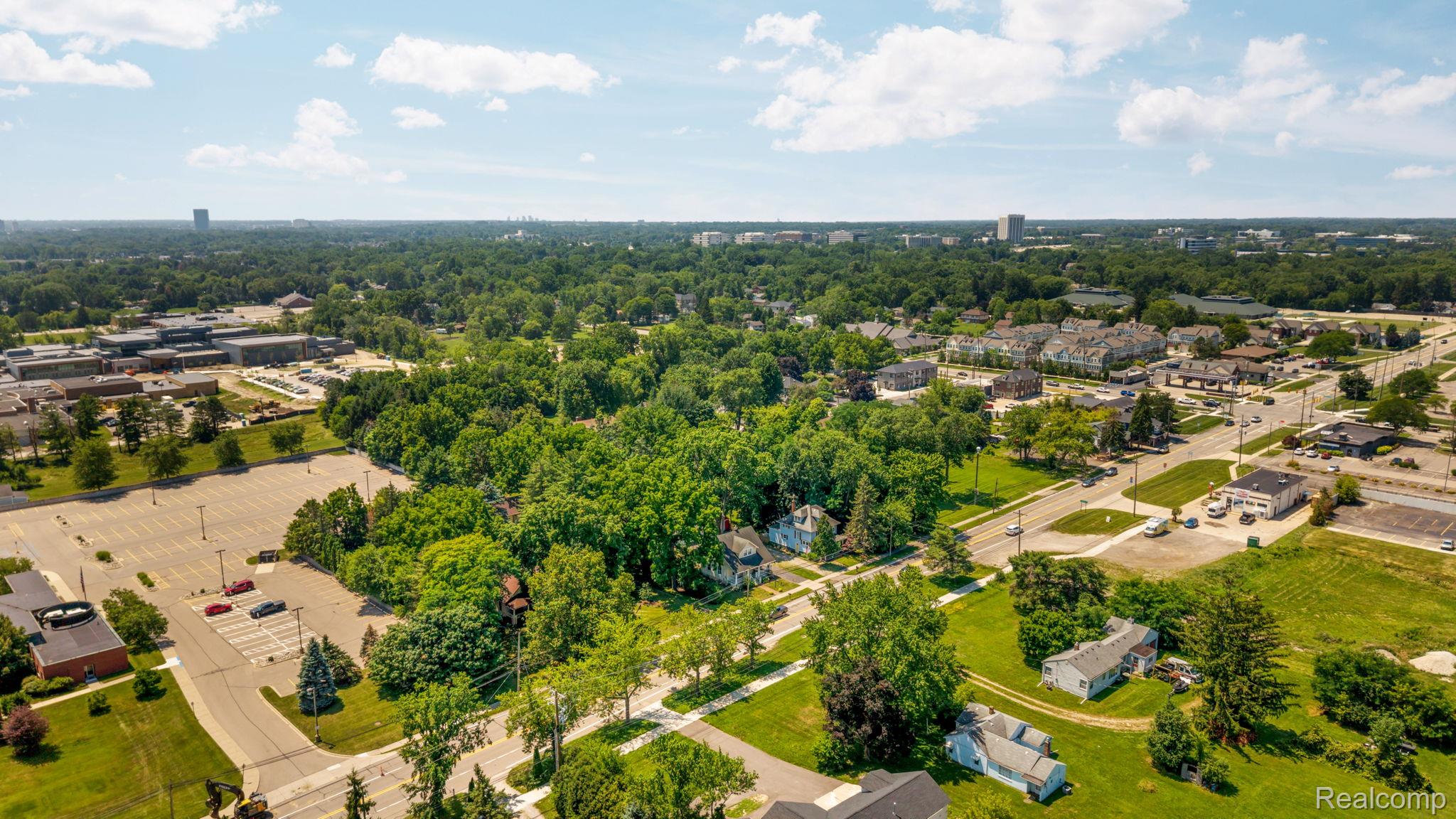 138 East Square Lake Road Troy, MI 48085 - Photo 50 of 55 7-web-or-mls-DJI_20260713130133_0428_D.jpg