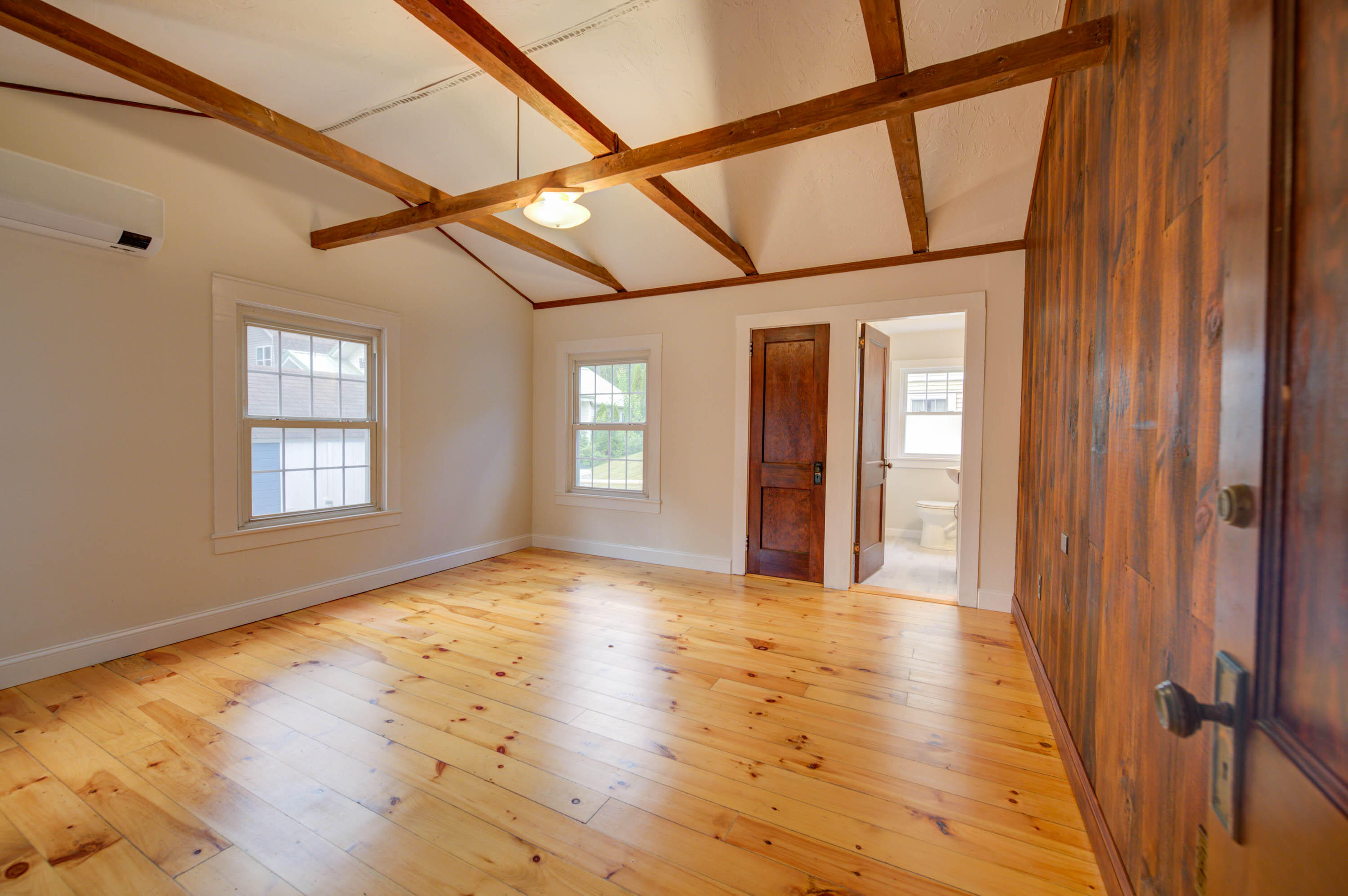 61 West Shore Road Sebago, ME 04029 - Photo 6 of 36 pic-8