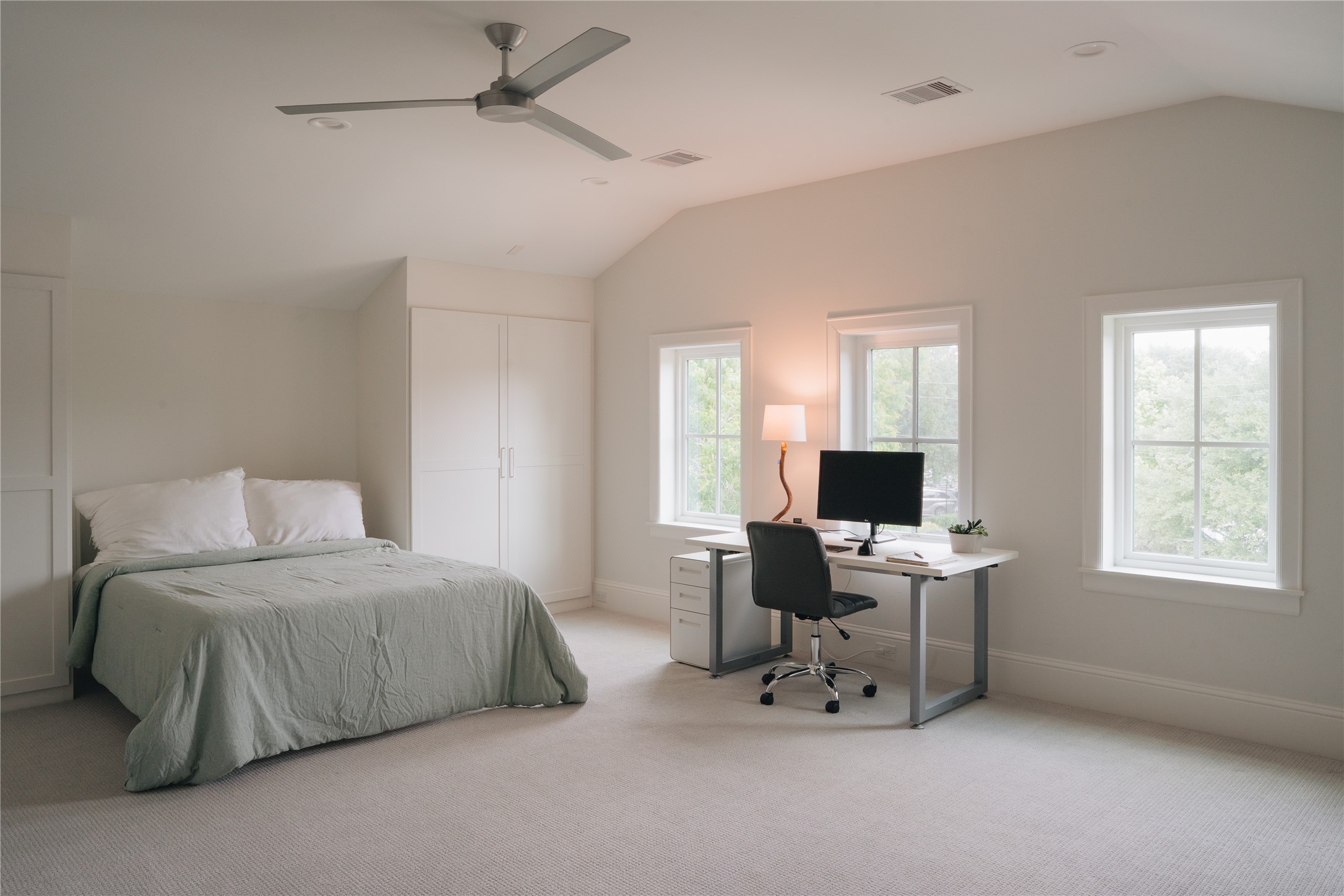 3817 Aberdeen Way Houston, TX 77025 - Photo 37 of 45 Also upstairs is flex room with space for media, office, or guests and lots of storage space.