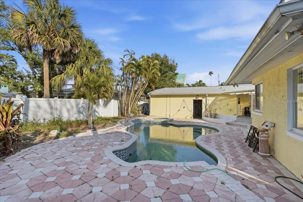 16007 Gulf Boulevard Redington Beach, FL 33708 - Photo 52 of 72