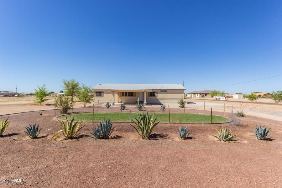 20818 West Teepee Road Buckeye, AZ 85326 - Photo 2 of 34 20180507005424865130000000-o