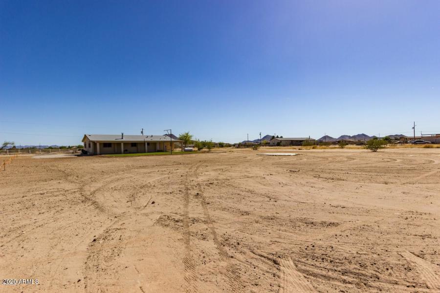 20818 West Teepee Road Buckeye, AZ 85326 - Photo 32 of 34 20180507005519287609000000-o