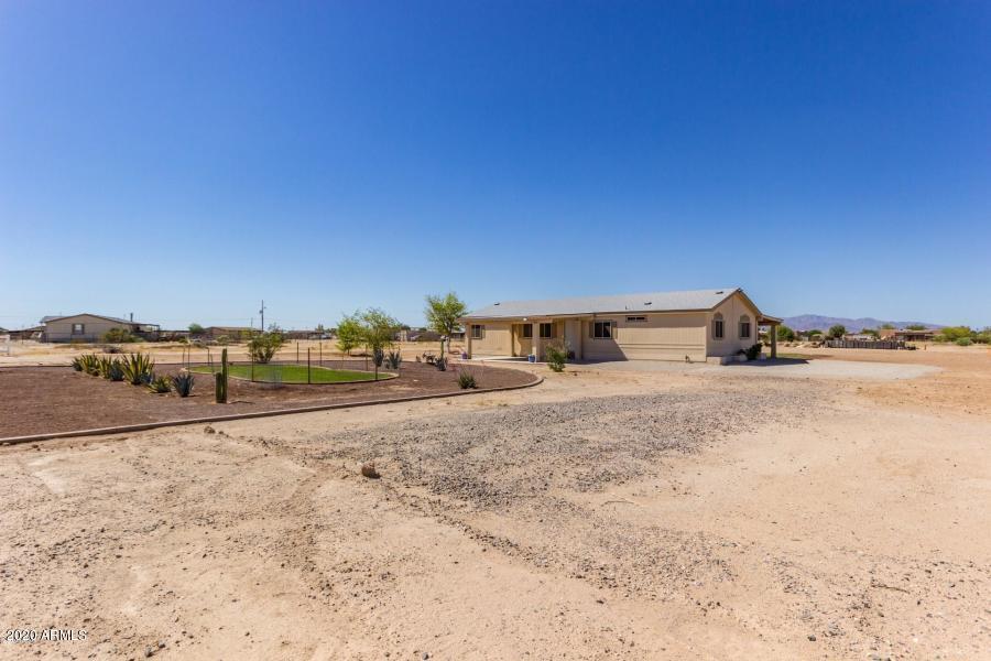 20818 West Teepee Road Buckeye, AZ 85326 - Photo 4 of 34 20180507005431432388000000-o