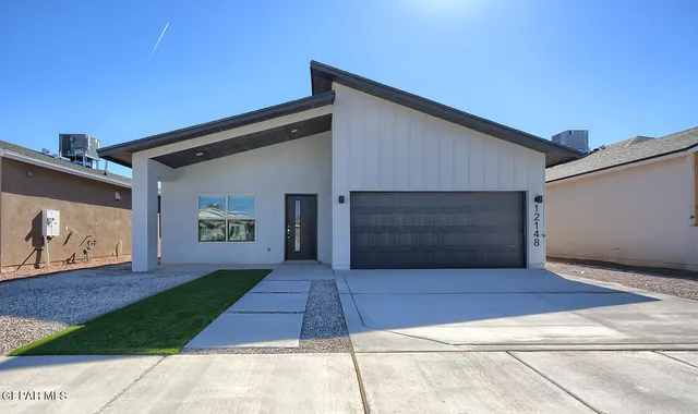 a front view of house with yard