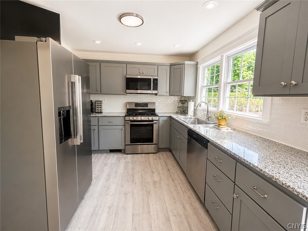 1101 Jervis Avenue Rome, NY 13440 - Photo 8 of 40