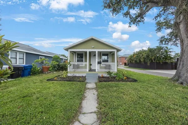 $450,000 | 1160 36th Avenue North, St. Petersburg, FL 33704