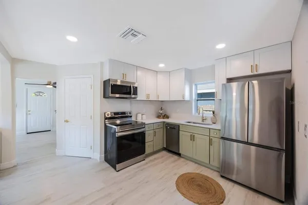 $450,000 | 1160 36th Avenue North, St. Petersburg, FL 33704