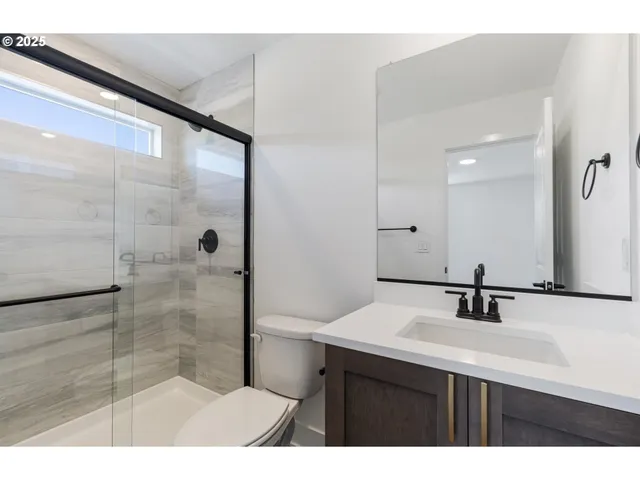 $799,990 | 8702 South 3rd Street, Ridgefield, WA 98642