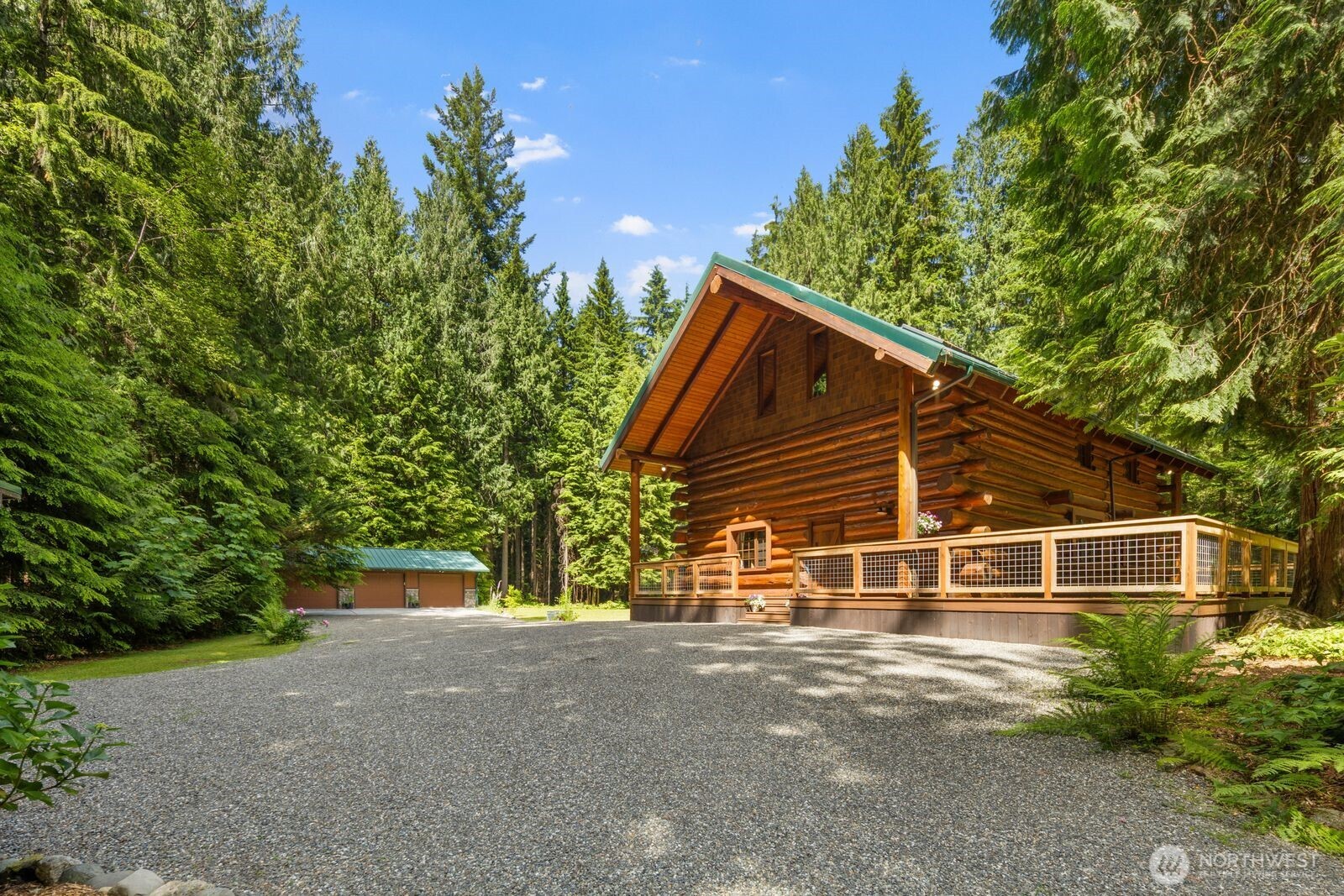 129 North Lake Roesiger Road Snohomish, WA 98290 - Photo 4 of 40